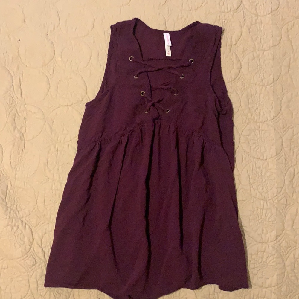 Maroon v neck shirt